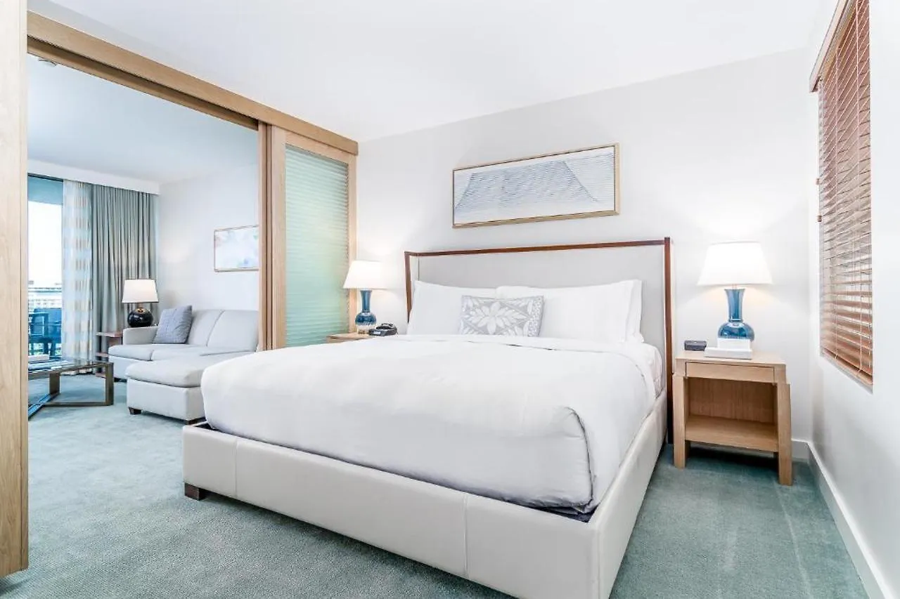 Real Select At The Ritz Carlton Residences, Waikiki Beach Oahu