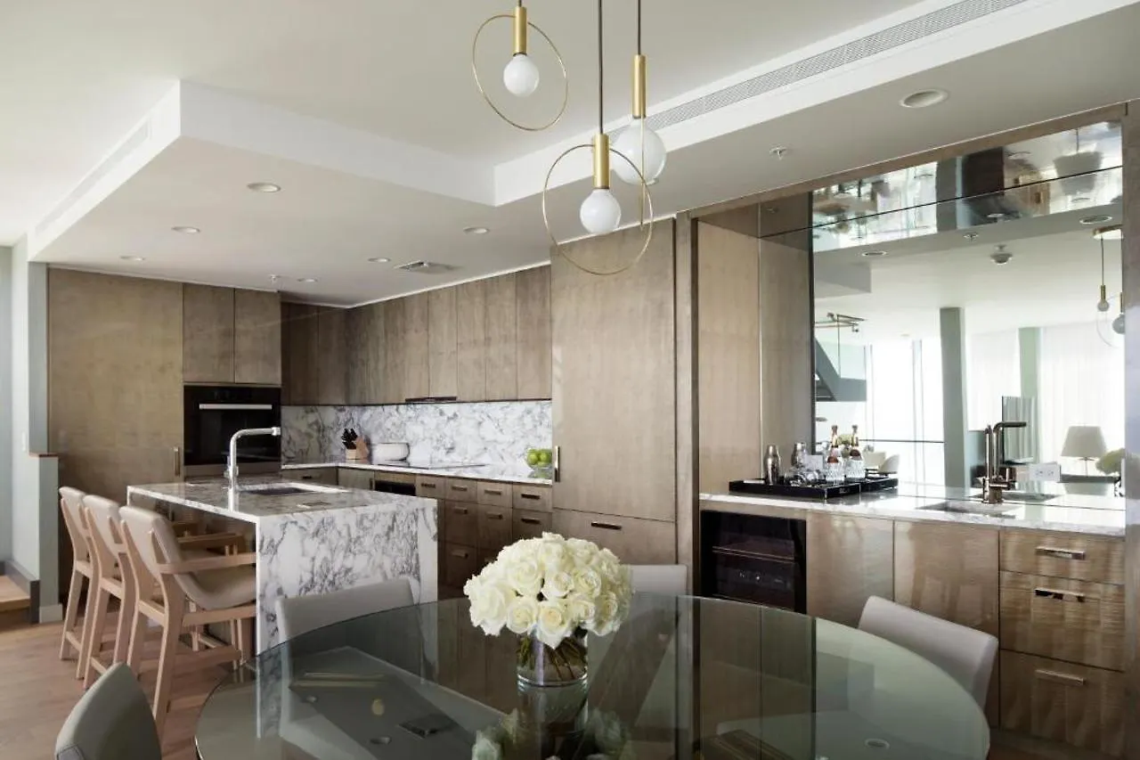 Real Select At The Ritz Carlton Residences, Waikiki Beach Oahu Hotel